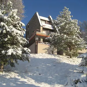 https://villa-bellavista-sestola.emilia-romagnahotels.net