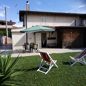 https://casa-al-lago-massa-tuscany.it-tuscanyhotel.com